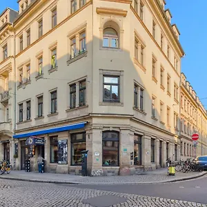 Mondpalast , Dresda Germania